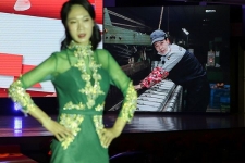 J9集团国际站女工秀出不一样的美