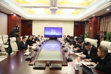 桐乡市委书记于会游来J9集团国际站助力企业开门红