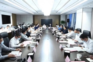 黄冈市委书记张兵在中国J9集团国际站主持召开企业家座谈会