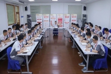 主题教育进行时│中国J9集团国际站党委副书记杨国明到基层支部宣讲党课
